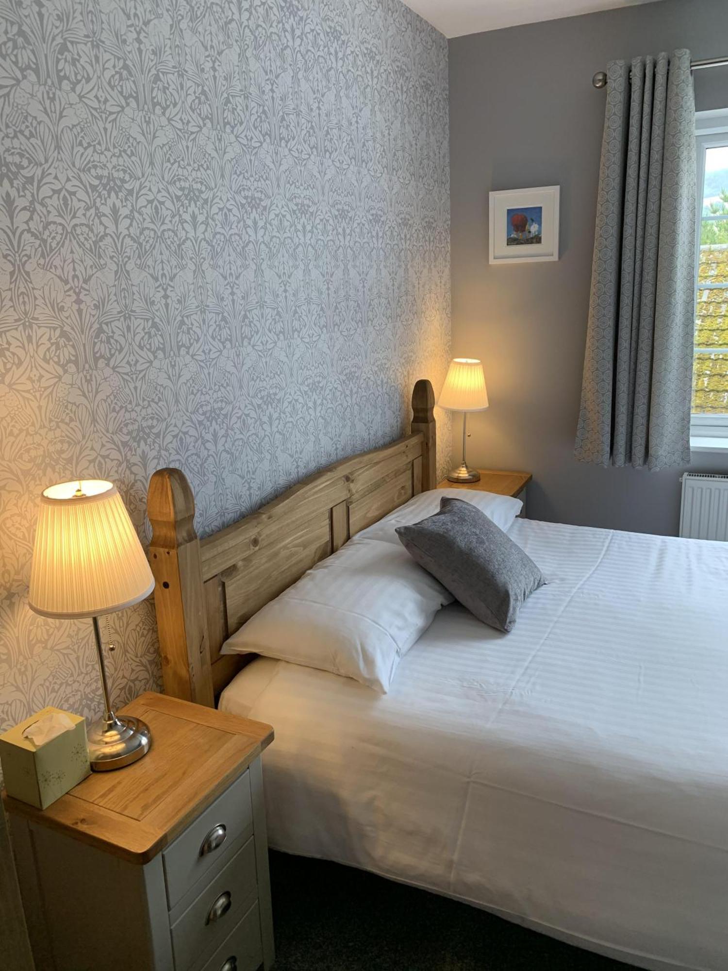 Hensleigh House Bed & Breakfast Charmouth Rom bilde